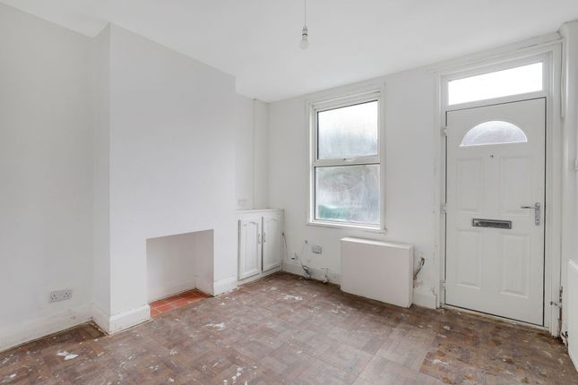 8 Lamcote Street, Nottingham photo 2