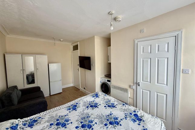 36A, East Lane, Wembley photo 4