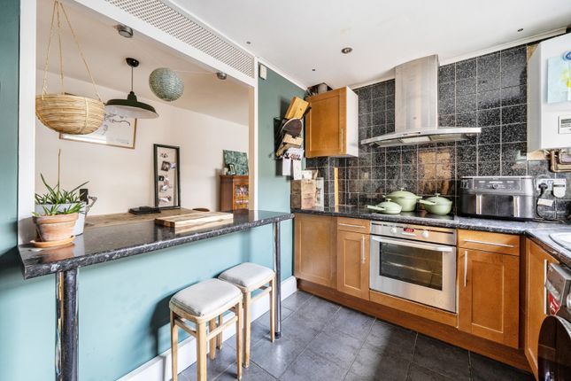 91, Malham Road, London photo 4