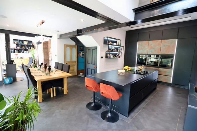 "Woodlands", 20, Stafford Road, Ellesmere Park photo 2