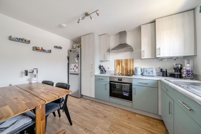2 Tull Drive, Chichester photo 2