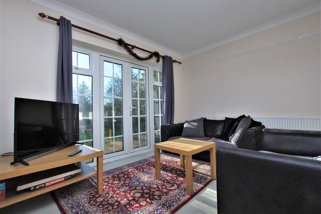 Detached house to rent in Bridgehill Close, Guildford, Surrey