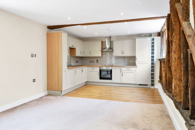 2 La Loupe Court, Royston photo 4