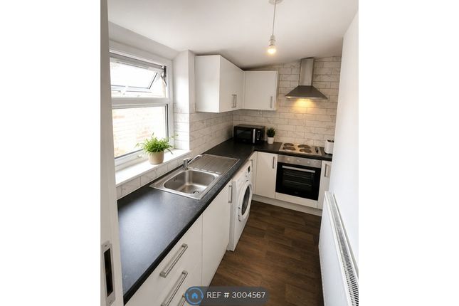 Water St, Radcliffe, Manchester photo 3