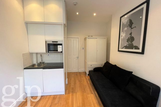 Flat 9, 33A Villiers Street, Greater London photo 3