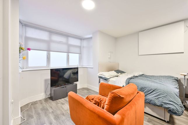 Thumbnail Studio to rent in Greenford, Greenford