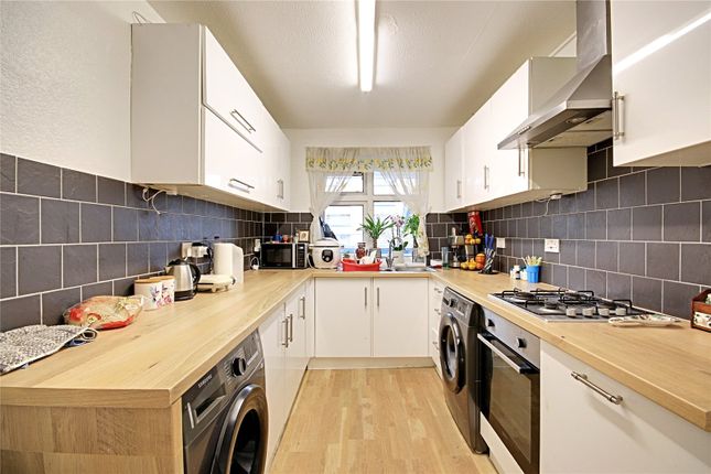 Flat for sale in Holdbrook South, Waltham Cross, Hertfordshire