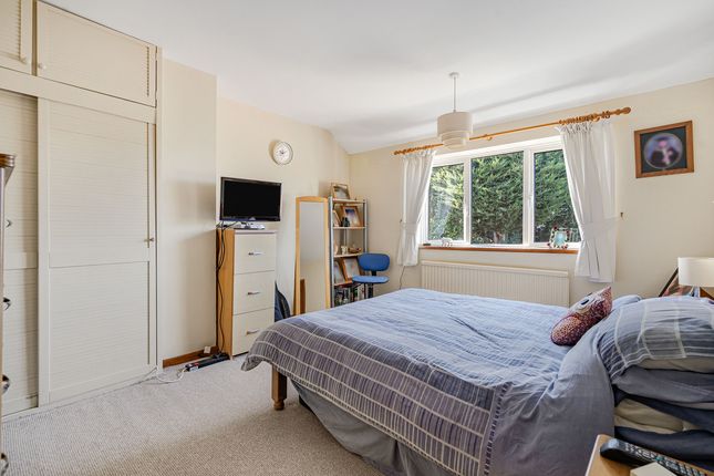 39, Beech Crescent, Kidlington photo 4