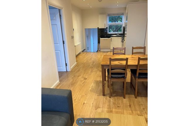 Flat  A Old Kent Road, London, London photo 3