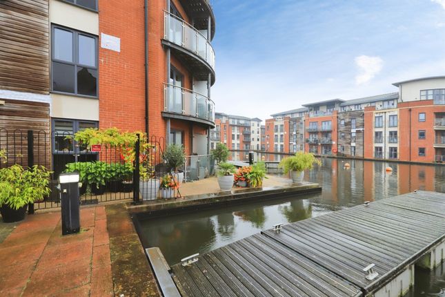 Larch Way, Stourport-On-Severn photo 4