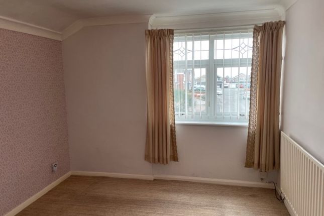 Detached house to rent in Norfolk Crescent, Stockingford Nuneaton