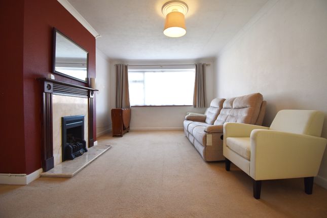 14, Linnet Close, Coventry photo 4