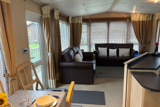 45 Gressingham, South Lakeland Leisure Village, Borwick Lane photo 4