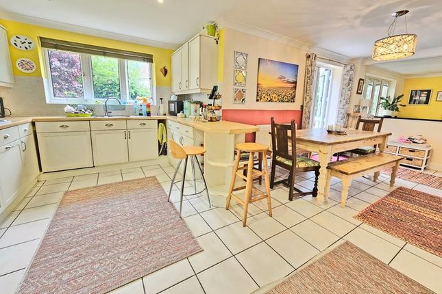 6, Firefly Close, Lee-On-The-Solent photo 4