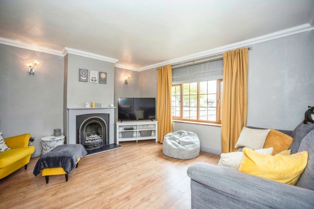 Semi-detached house for sale in Humber Avenue, South Ockendon