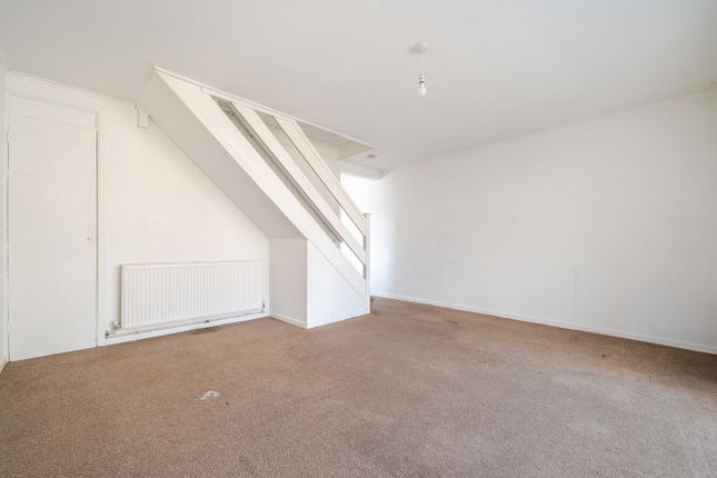 3, Redwood Close, Worthing photo 4