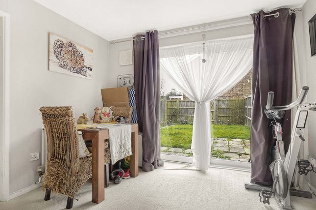 14, Woodgate Close, Wantage photo 4