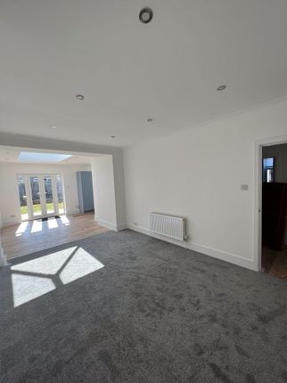 21, Townsville Road, Bournemouth photo 4