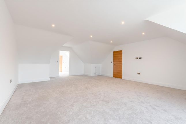 8652668-Interior06.Jpg