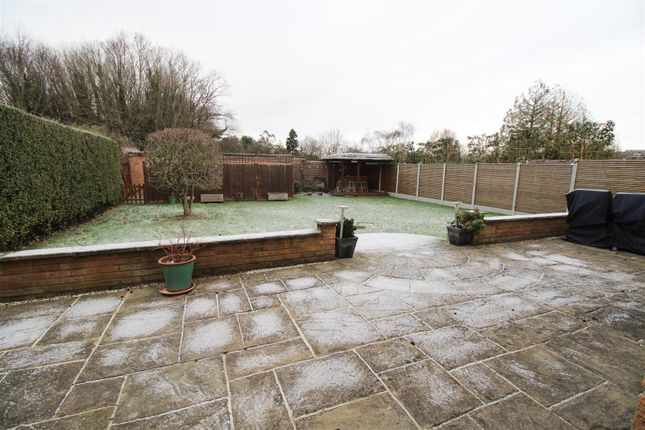 1, Herons Wood, Harlow photo 3