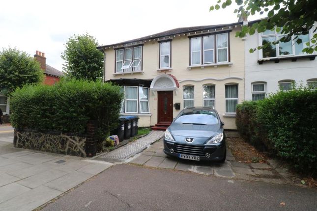 Room To Rent In Palmerston Road Wood Green N22 Zoopla
