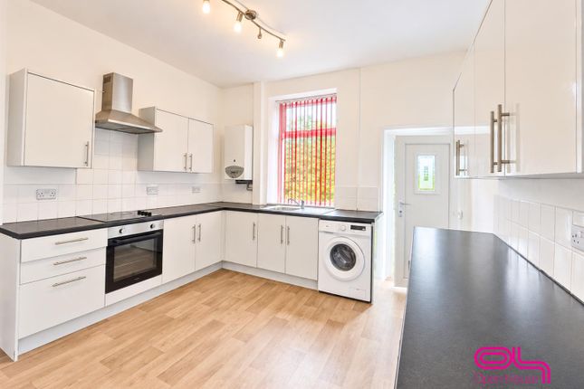 24, Waggon Road, Ashton-Under-Lyne photo 4