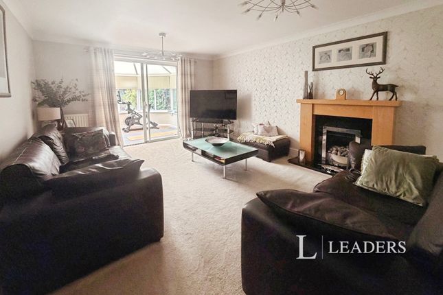 57, Arun Dale, Mansfield photo 5