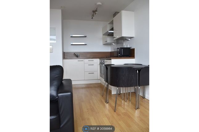 Apartment, Mann Island, Liverpool photo 3