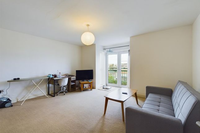 187, Riverside Drive, Lincoln photo 2