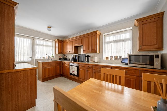 6, Deerhurst Close, Longfield photo 2