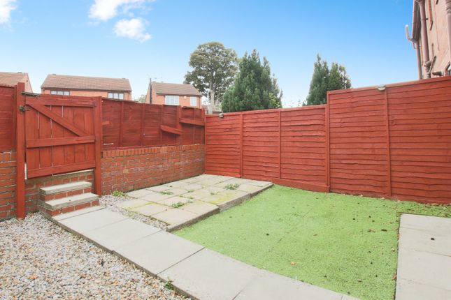 1, Sycamore Close, Hull photo 3