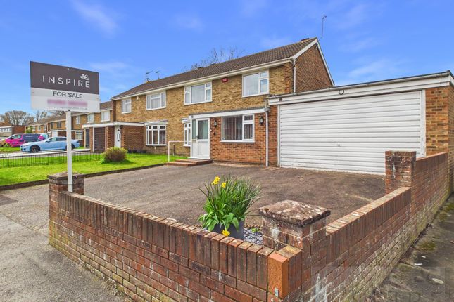 4-bed house on 29 Greenacres, Crawley, £500,000