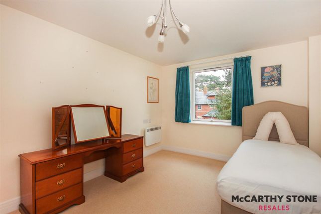 Flat for sale in 35 Wilton Court, Southbank Road, Kenilworth