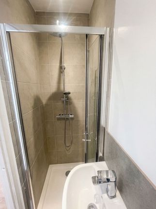 65 Stockwell Road, London photo 2