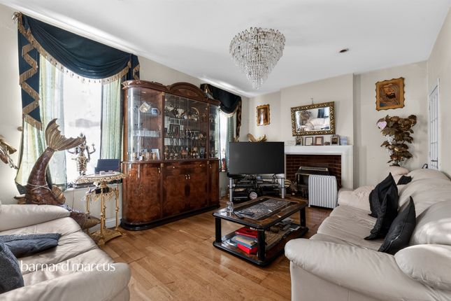 588, Great West Road, Hounslow photo 2