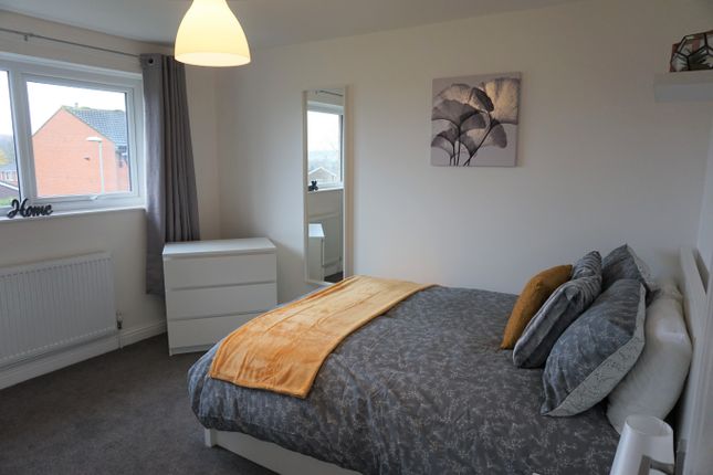 Thumbnail Terraced house to rent in Holmsley Walk, Woodlesford, Leeds