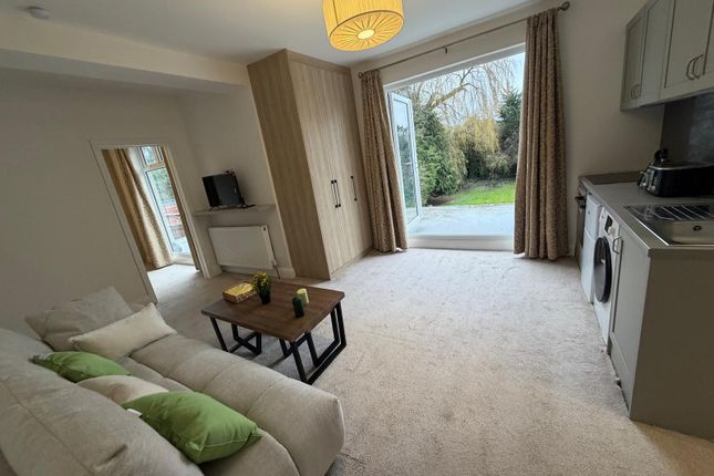 13 , The Bishops Avenue, London photo 4