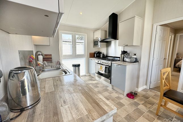 Private sale - Y8 The Yealands, Carnforth photo 5