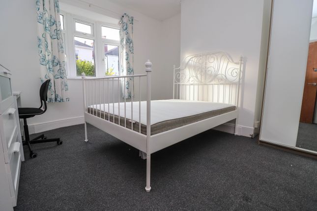Thumbnail Terraced house to rent in Cromwell Road, Southampton