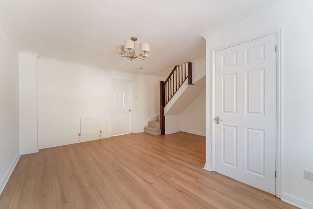 9 Kensington Gardens, Kingston Upon Thames photo 4