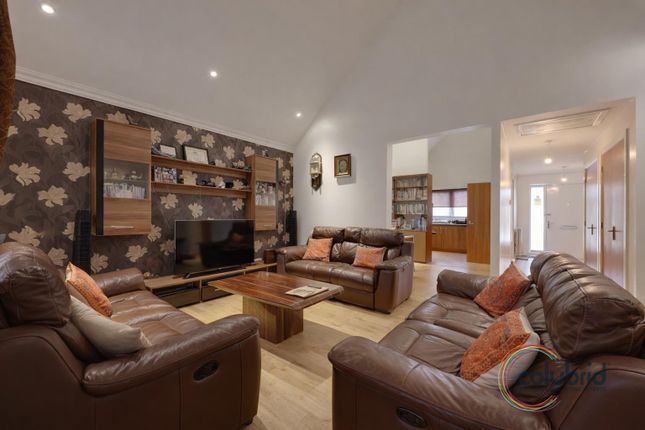 6, Gatward Place, Barking photo 3
