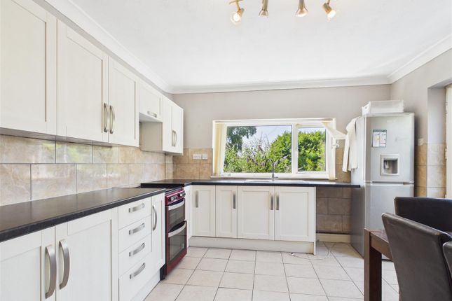 37, Parragate Road, Cinderford photo 2