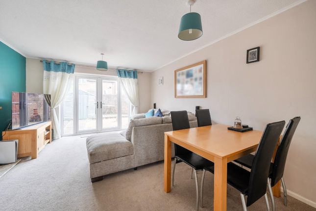 15, Briar Close, Frome photo 4