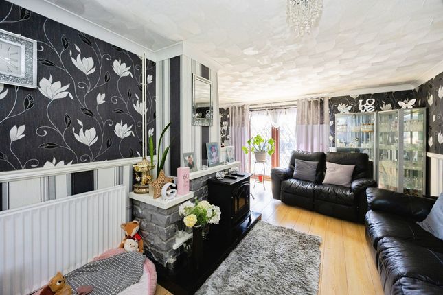 68, Oak Tree Road, Ashford photo 2