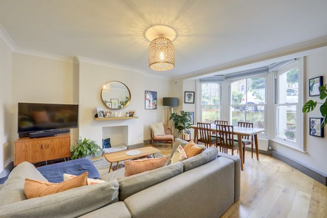 Thumbnail Flat for sale in Manor Park, Hither Green, London