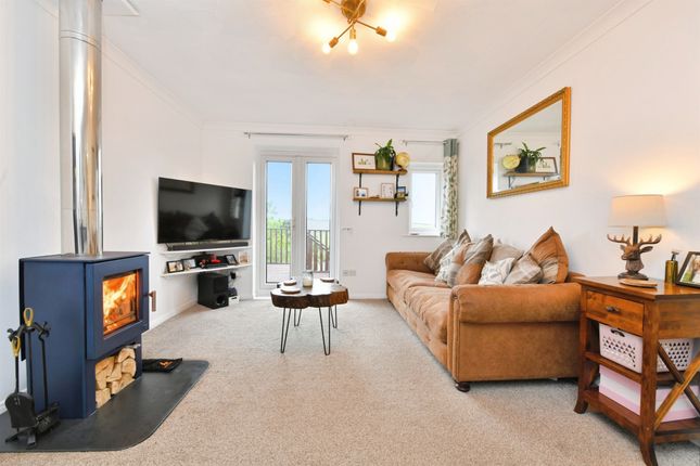 3, Highertown Park, Saltash photo 2