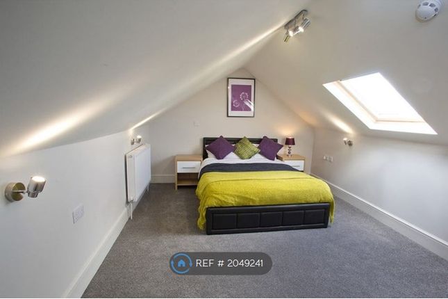 Thumbnail Room to rent in Winchester Street, Taunton