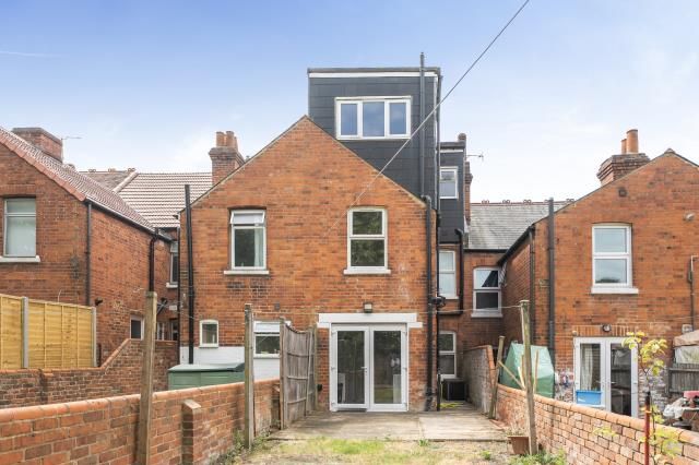 39, Surrey Road, Reading photo 4