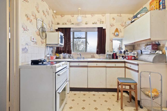 Detached house for sale in Hall Green Close, Malvern