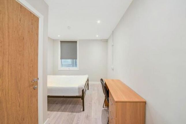 813 Colonnade House,, 201 Sunbridge Road, Bradford photo 2